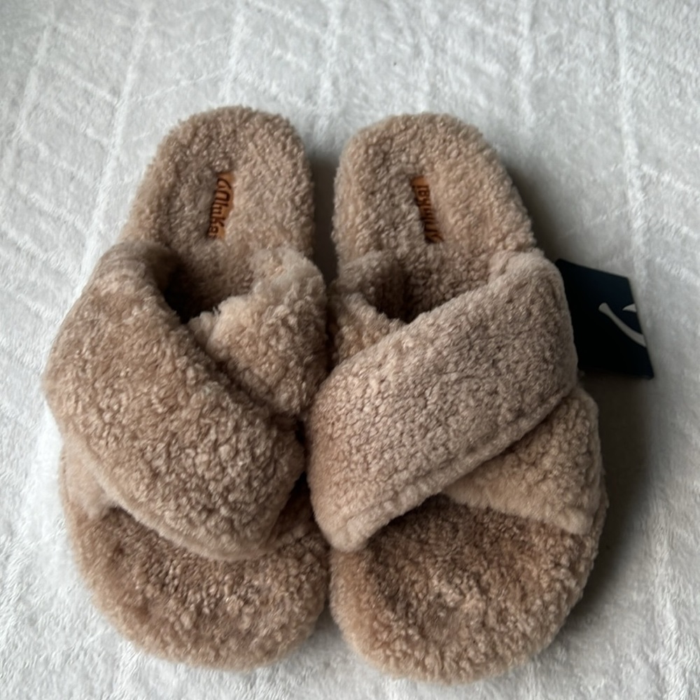 OluKai Hila Heu Genuine Shearling Slippers